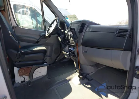 2011 Mercedes-Benz Sprinter 2500 High Roof z USA, uszkodzony, nr VIN WD3PE8CB7B5571643